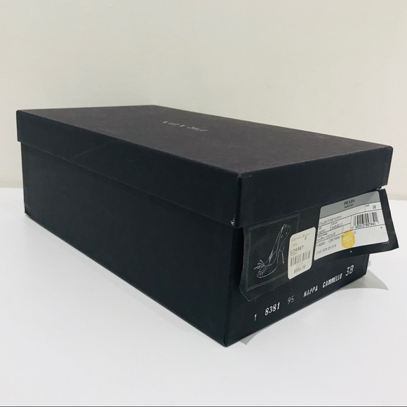 Prada - Picture 7 of 8